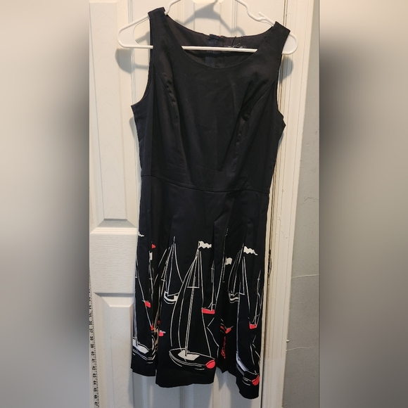 Tommy Hilfiger Dresses & Skirts - NWT Tommy Hilfiger Sleeveless Dress